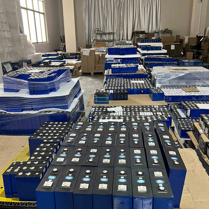 Sunpok completo del inversor de corriente solar híbrido de la rejilla de los equipos 5kwh 10kwh 15kwh 20kwh 25kwh 30kwh de la energía solar de la rejilla