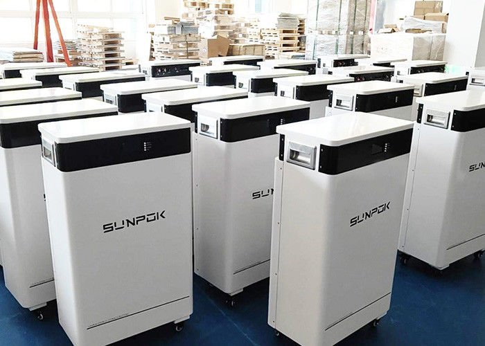 Las mejores baterías para un sistema solar Sunpok 48v 200ah 300ah Baterías de iones de litio de ciclo profundo